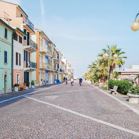 Beautiful Home In Porto Recanati With Wifi Exterior foto
